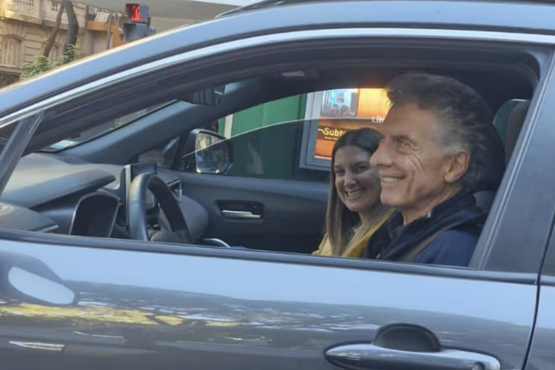 Mauricio Macri y su candidata en la Ciudad de Buenos Aires, Silvia Lospennato.&nbsp;
