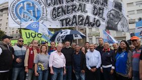Daer, Rodríguez y Argüello, de la mesa de conducción de CGT, en el tercer paro general contra Milei 