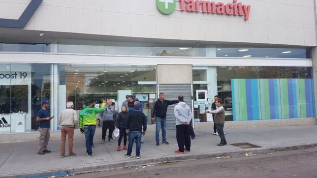 farmacity y el deposito secreto de alcohol en gel del millon de pesos