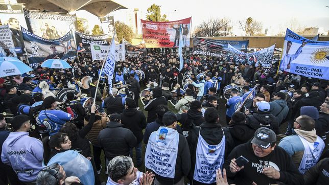 La capital de La Pampa, sacudida por la movilización de unas 2.000 personas que llegaron desde 25 de Mayo. FOTO: www.radiokermes.com