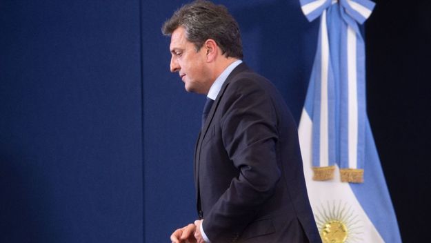 En su debut en el canje de deuda, Massa consiguió 85% de adhesión