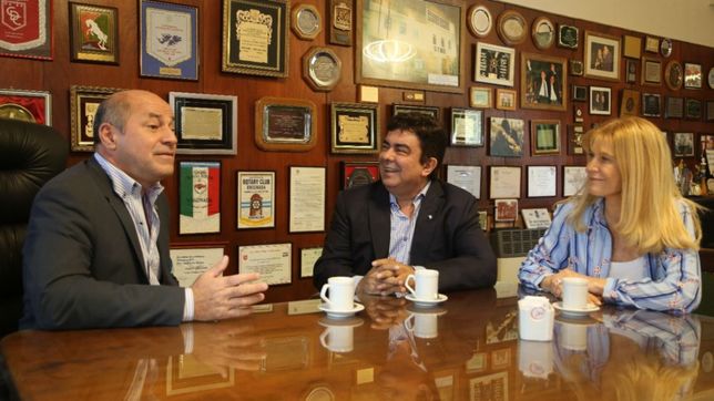 con proyeccion bonaerense, magario y espinoza respaldaron a secco