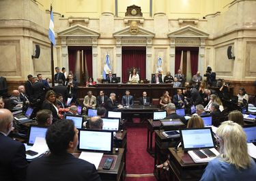 Defender la democracia implica mejorar su calidad y fortalecer sus instituciones. Maximiliano Abad.