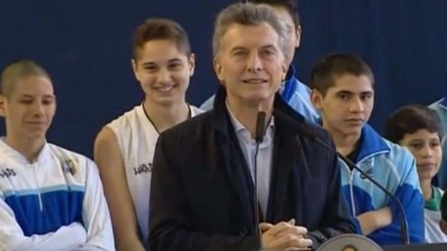 junto a insaurralde, macri dijo que devolvera el 40% de la tarifa de luz a clubes