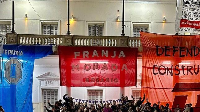 Los festejos de 1983, la agrupación de Reformismo en Acción que responde al rector Franco Bartolacci, por su triunfo en la Facultad de Derecho