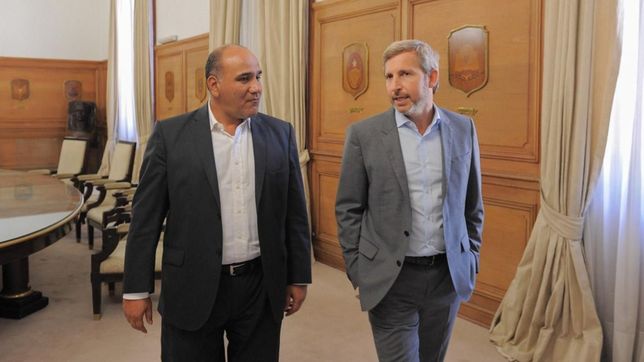 se congelo el impuesto a bebidas: acuerdo de manzur con frigerio, pena y monzo