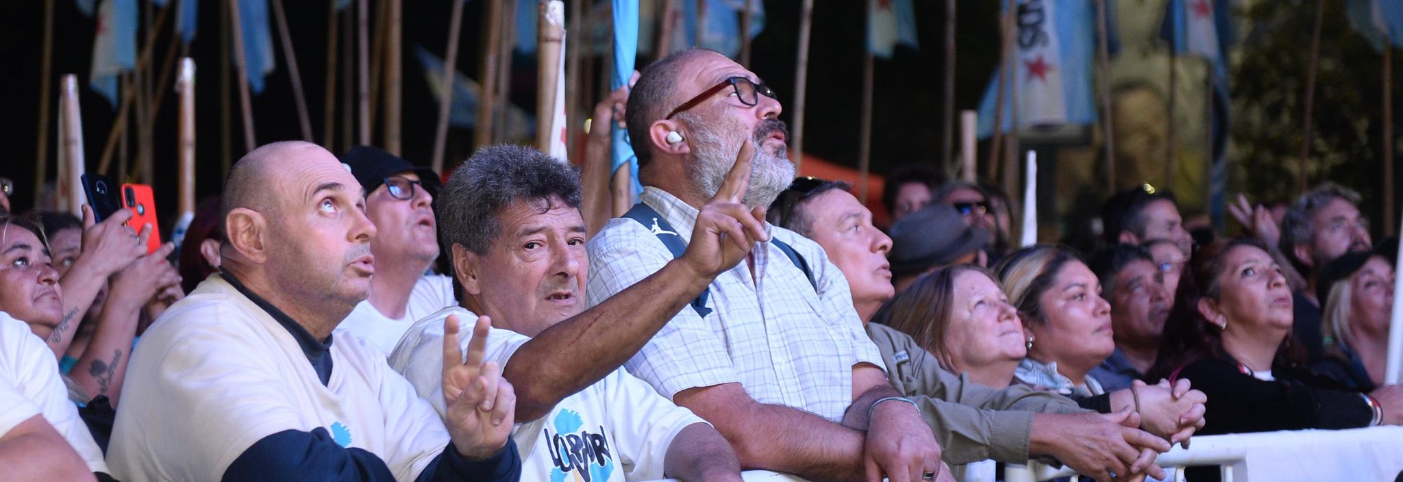 cfk teatro argentino militancia.jpg