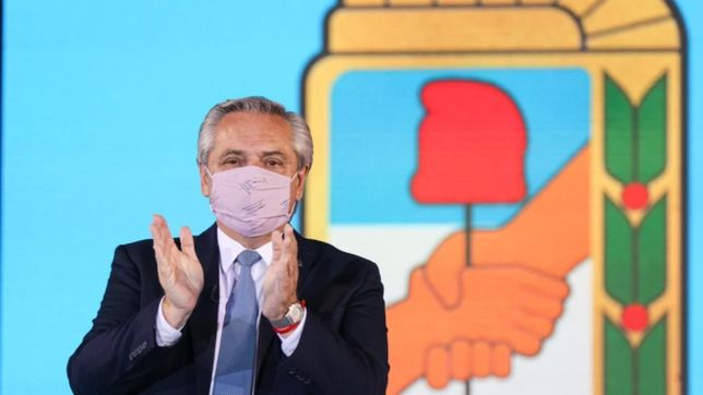 fernandez, presi del pj: discurso de unidad, familia k ausente y palos a macri