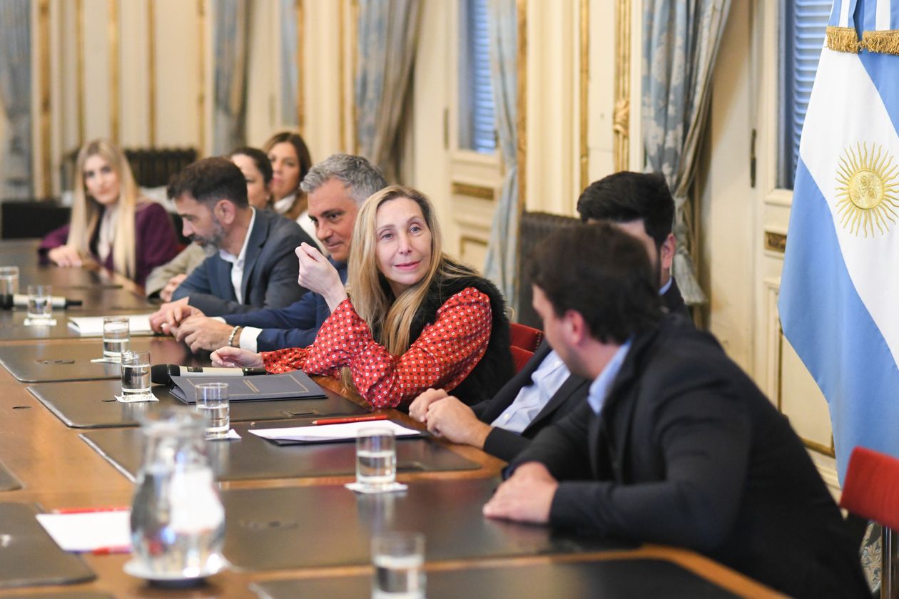 Karina Milei reunió a la tropa legislativa bonaerense de LLA.