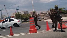 Se enrarece el clima por operativos policiales que complican accesos a las urnas
