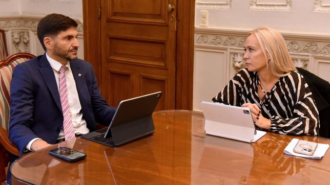 El gobernador Maximiliano Pullaro junto a la fiscal general María Cecilia Vranicich, en una reunión el lunes poselectoral.