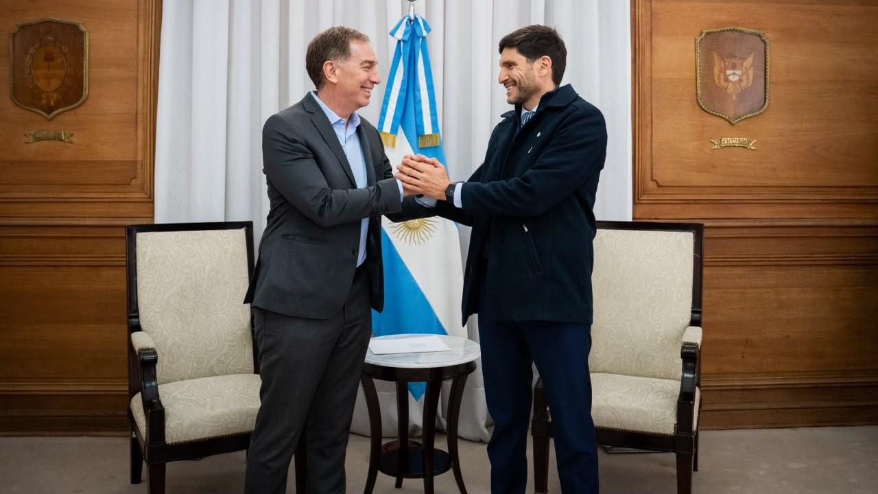 Diego Santilli y Maximiliano Pullaro volverán a verse las caras, y abrazarse, este miércoles en Casa Rosada.