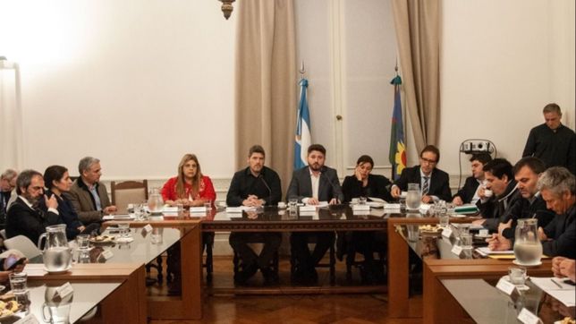 explosion y muerte: sanchez zinny negocia una reunion con la oposicion a vidal