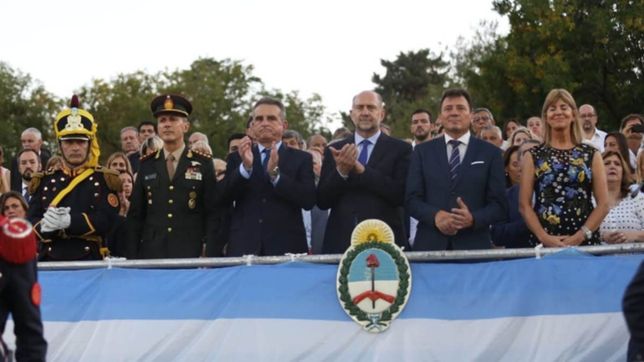 se chivo: perotti le bajo el pulgar y rossi amaga con armar interna