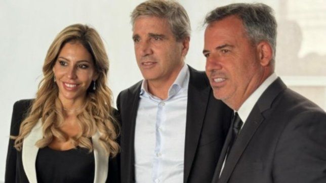 Marcos Peyrano junto a Romina Diez y Toto Caputo. LLA comienza a definir su futuro en Santa Fe.