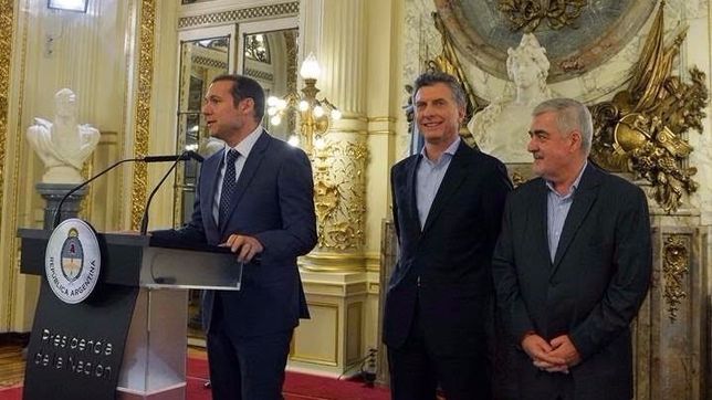 das neves calienta la previa de la cumbre patagonica con macri