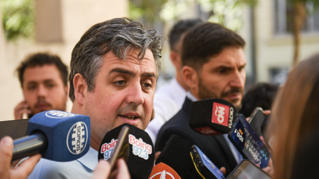 A contramano de Javier Milei, Santa Fe crea un comité especial para controlar los dólares del colchón narco