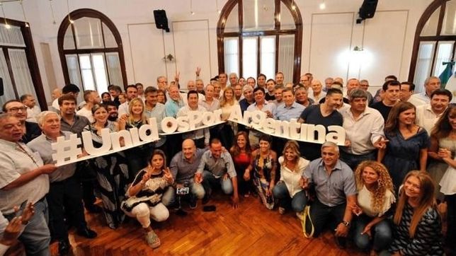 el pj bonaerense felicito a schiaretti con foco en la necesidad de unidad