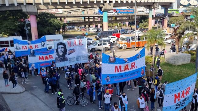 en la calle, unidad piquetera reclama mas planes y una reunion con batakis