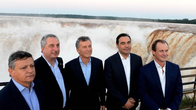 macri recupero habitos de menem: estrena reuniones regionales con gobernadores