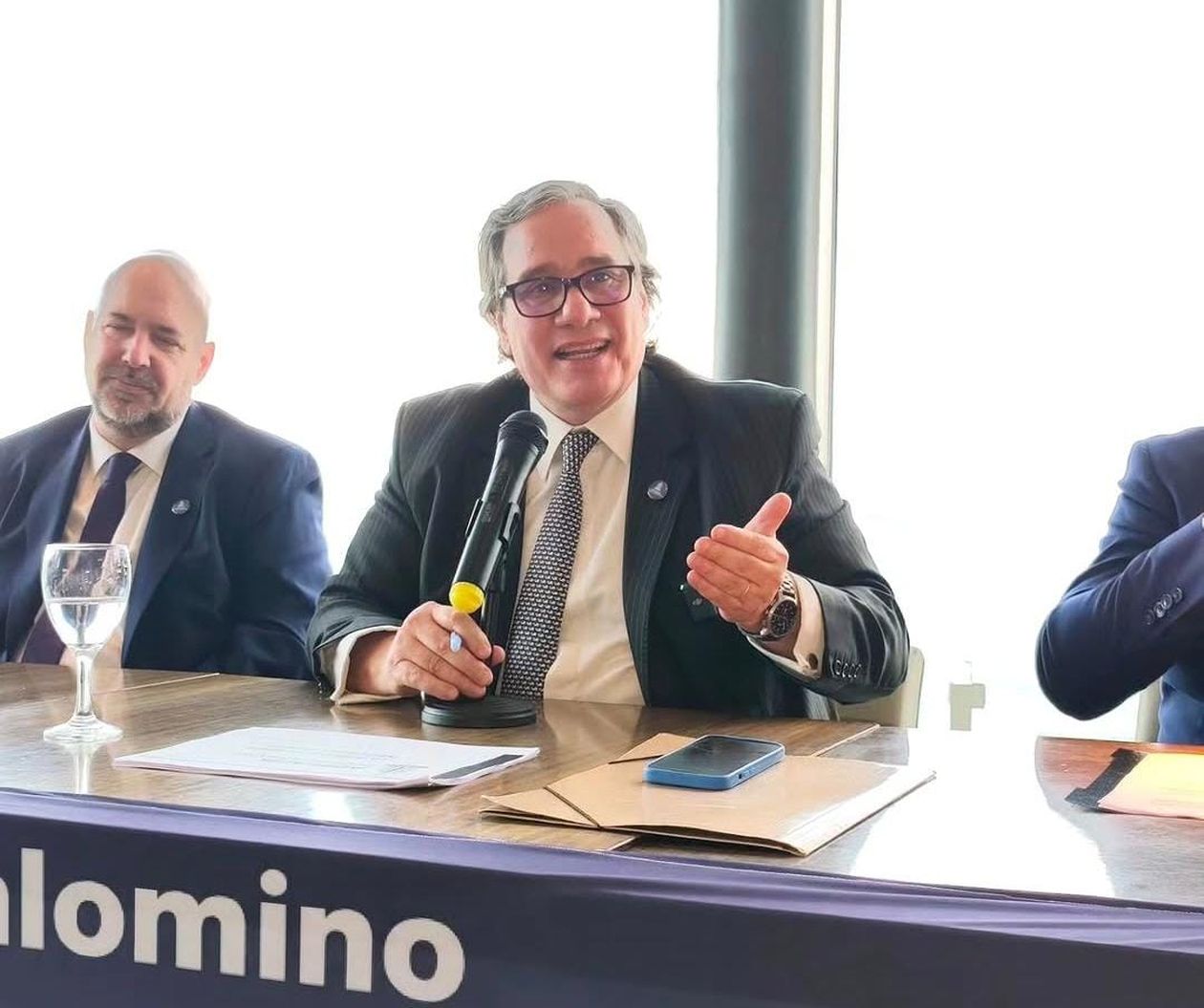 Luis Alberto Palomino estuvo vinculado políticamente con la Unión Cívica Radical y el PRO y, en diciembre pasado, asumió como concejal libertario en Vicente López