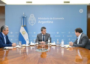 Massa estira el manejo privado de las represas hasta el próximo gobierno