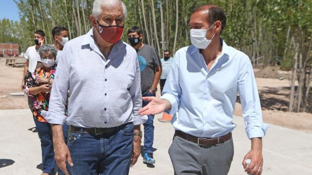 Gutiérrez le baja el tono a la salida de Pereyra del MPN con otra foto electoral