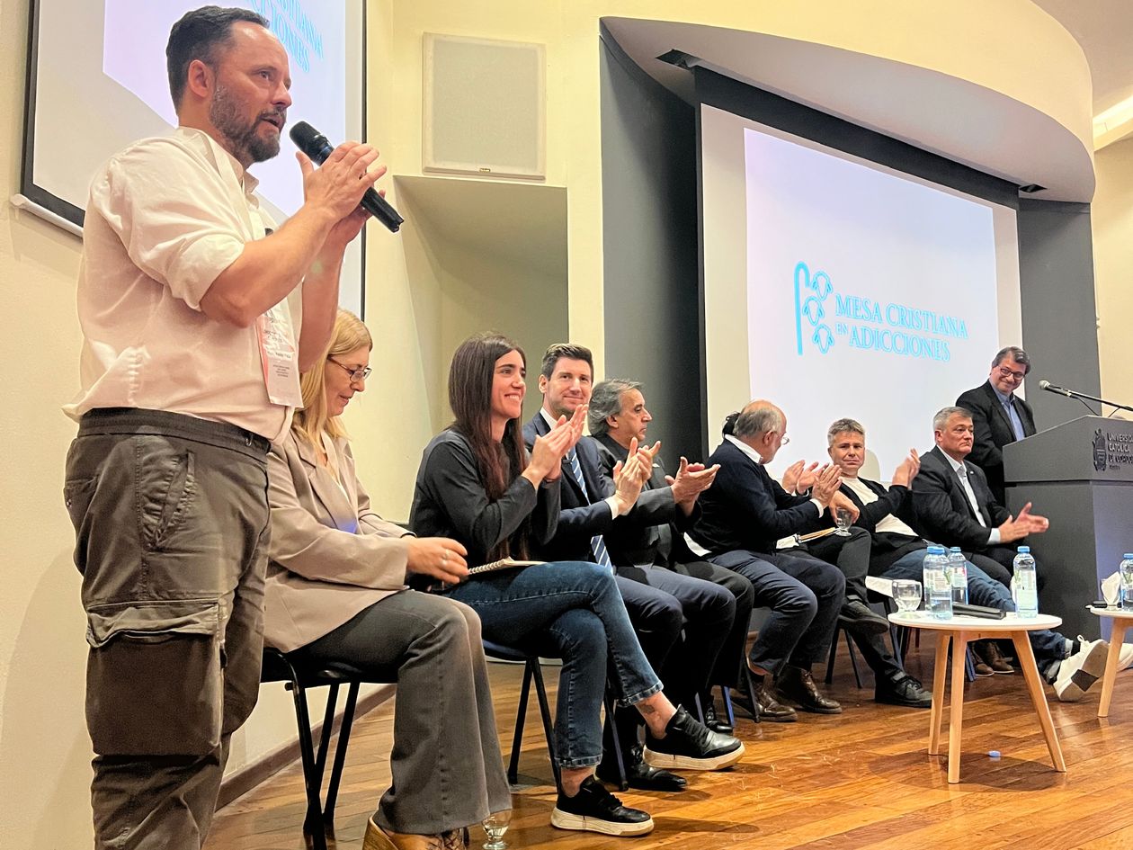 Candidatos participaron de la Mesa Cristiana de Adicciones en Córdoba