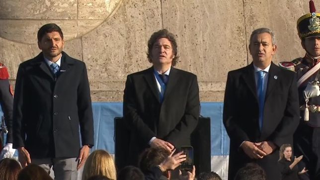 El presidente Javier Milei, en su última visita a Rosario, para el Día de la Bandera.