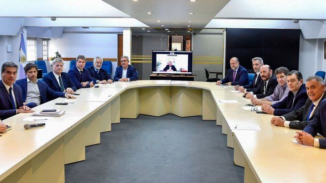 sin nombres propios, los gobernadores mueven sus fichas en la interna del fdt