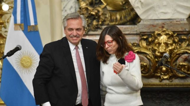 hostil recibimiento de los mercados a batakis por la falta de cambio de rumbo