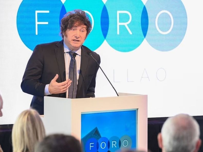 El dirigente libertario Javier Milei en el foro de Llao Llao