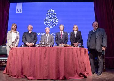 UNC: asumió Boretto, el rector que entusiasma a radicales y cordobesistas