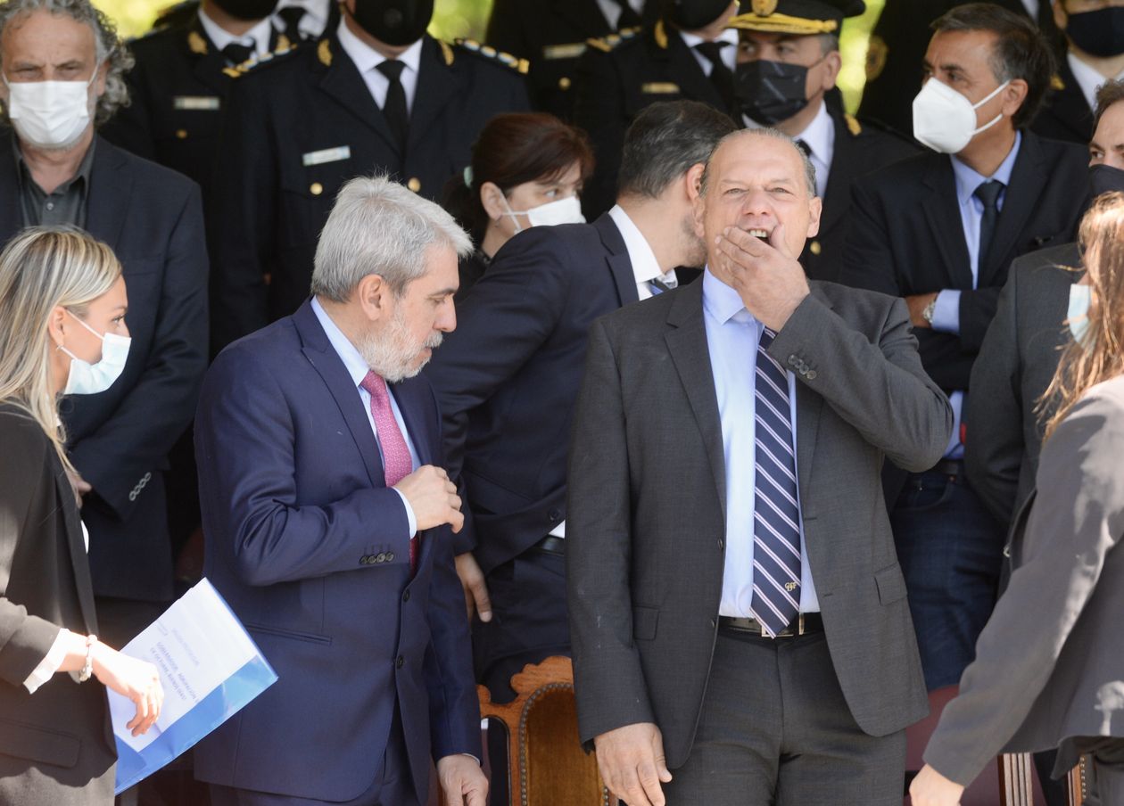 _Anibal Fernandez Axel Kicillof Sergio Berni Martin Insaurralde - Policia Escuela de Policia Juan Vucetich -.jpg