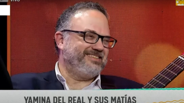 kulfas toco la guitarra en on en el canal de larreta