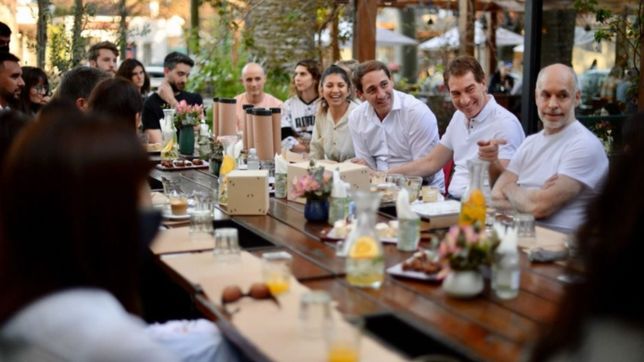 el plan del pro escondido detras del show de lucha libre en buenos aires