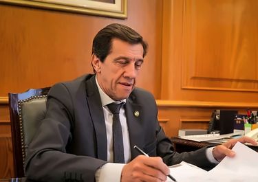 Carlos Sadir planea su campaña de reelección en Jujuy.