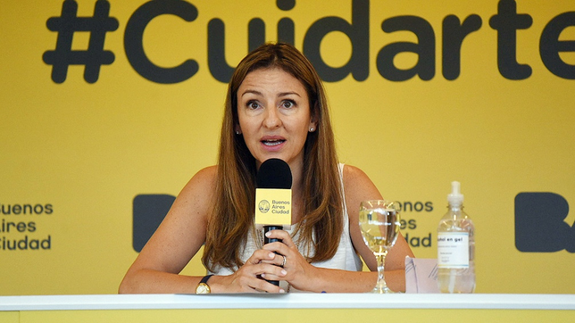 acuna no se baja: sigo con la intencion de ser jefa de gobierno