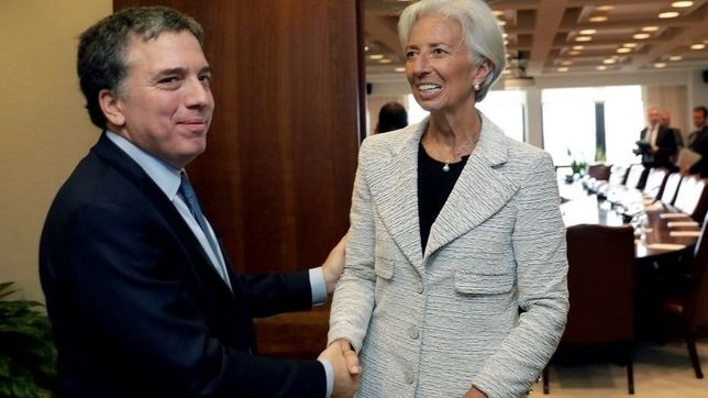 en plena convulsion cambiaria, llega la mision del fmi a revisar cuentas