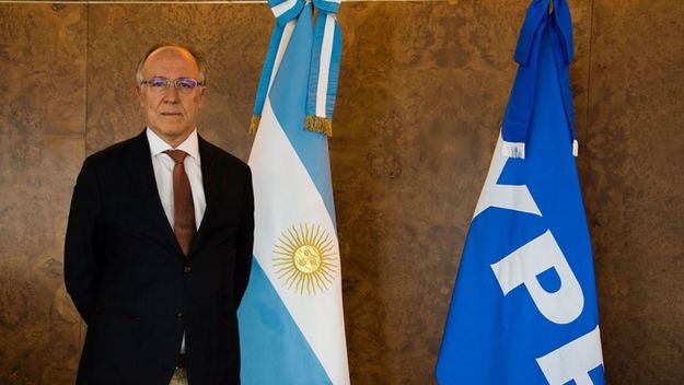 Doble misión de Nielsen en EE.UU.: inversiones petroleras y acercamiento a Trump