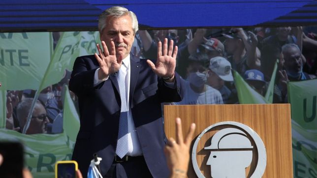 el presidente ve una renuncia k y llora