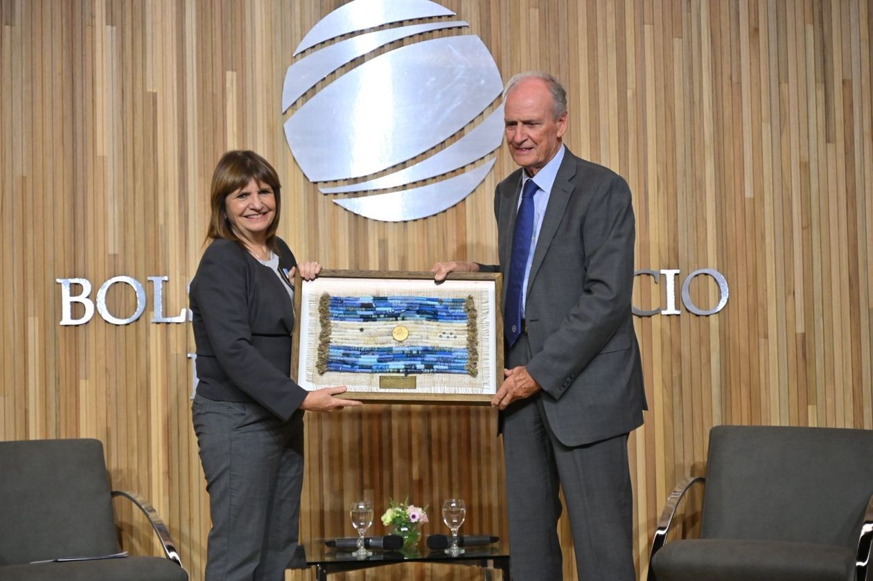 Patricia Bulrrich fue premiada por Manuel Tagle por sus logros en el Congreso y en la cartera de Seguridad