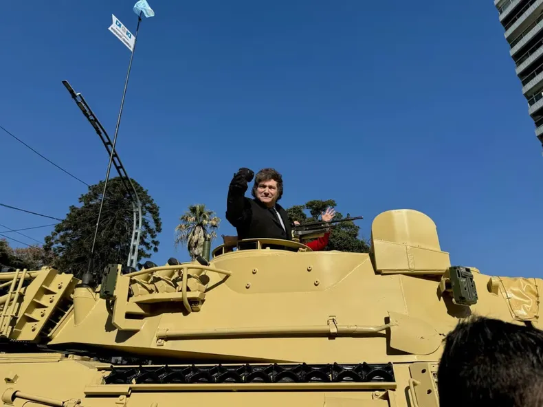 Javier Milei, a la carga contra la realidad.