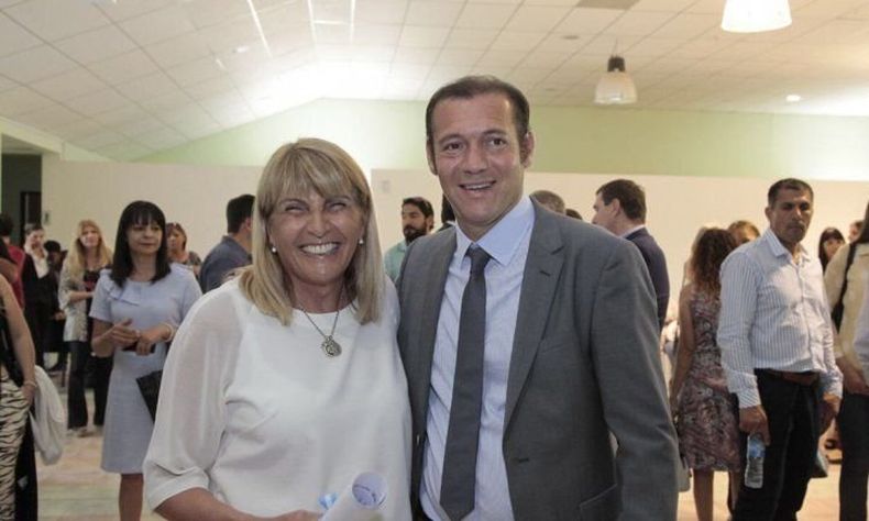 Alma Chani Sapag Omar Gutiérrez