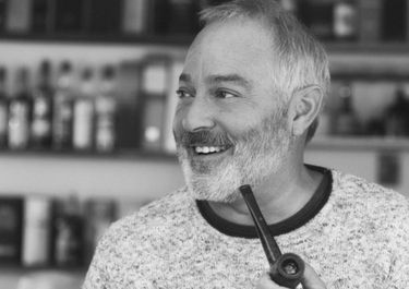 Liberman, el excéntrico candidato de Milei que puede ganar en Bahía Blanca