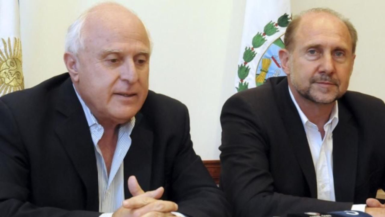 Perotti replicará con Lifschitz el abrazo de oso de Alberto Fernández