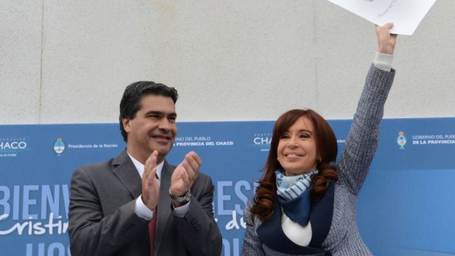 con la bendicion de cfk, capitanich arma su tribuna de lanzamiento en chaco