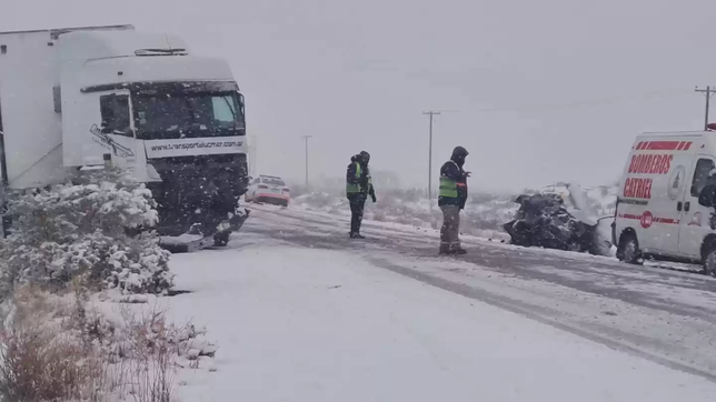 Tragedia en la Patagonia: el siniestro fatal en la Ruta 151 dejó cuatro víctimas fatales y hubo una encendida reacción.