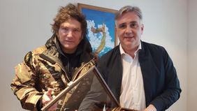 Javier Milei y Martín Llaryora, en paridad en Marcos Juárez