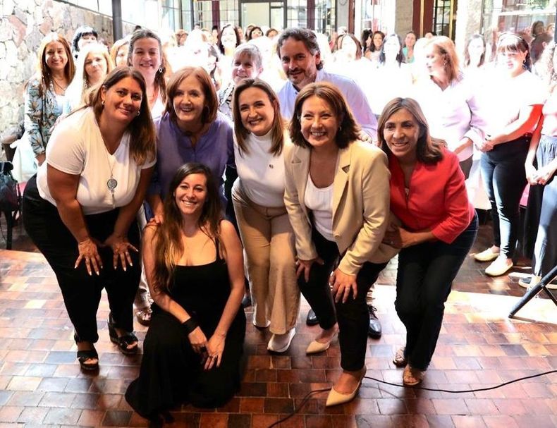 Junto a Myrian Prunotto y Alejandra Vigo, intendentas del departamento Colón articularon una mesa de trabajo. 